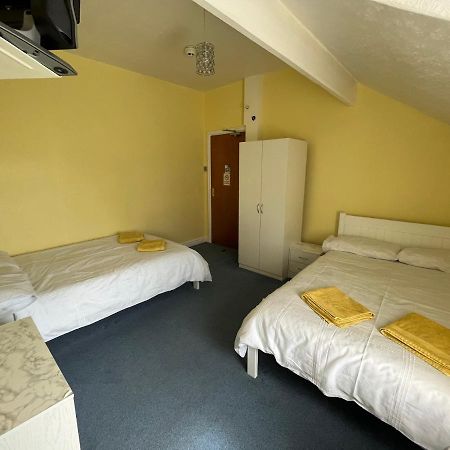 Glenroyd Guesthouse Блекпул Екстериор снимка